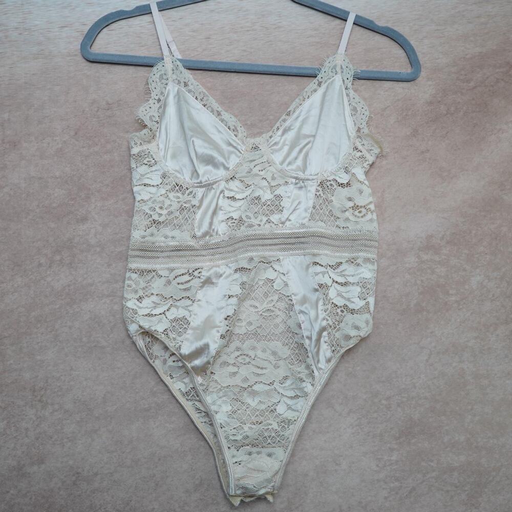 Cream Lace Teddy Bodysuit Small